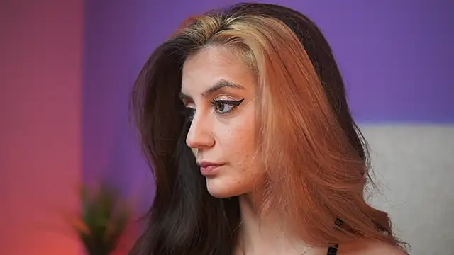 SabrinaHope online show from November 25, 2025, 10:54 pm