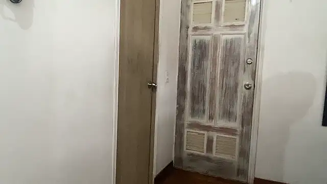 BBCGODIAM9 online show from March 5, 2025, 1:17 pm