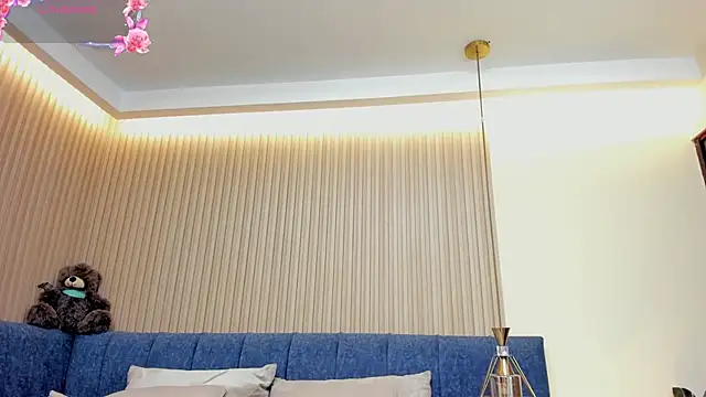 kathecute   online show from April 8, 2026, 1:38 am