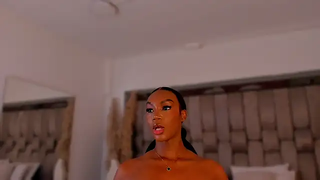 ChaynnaCooper online show from February 3, 2026, 3:48 am