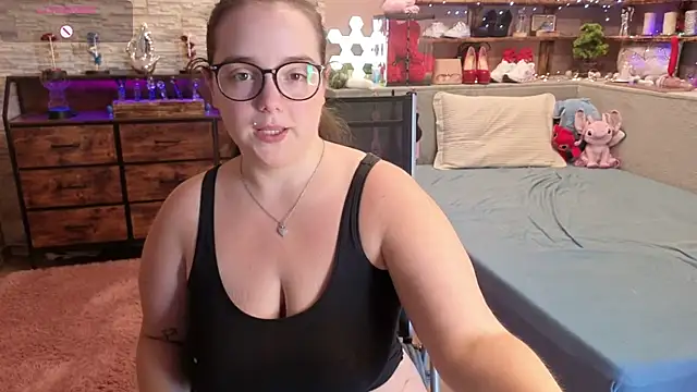 Kimberly-Caprice online show from June 2, 2026, 9:11 am