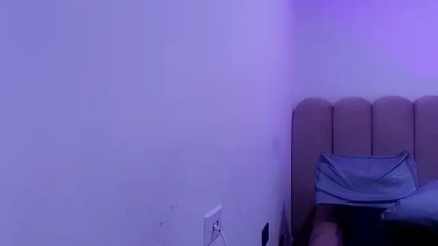 nicol f online show from April 18, 2026, 3:10 am