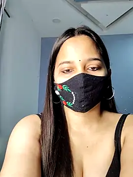 Varnika aarora online show from March 3, 2025, 4:03 am