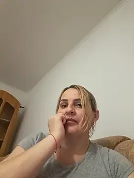 Malichkaanna30 online show from February 5, 2025, 4:58 pm