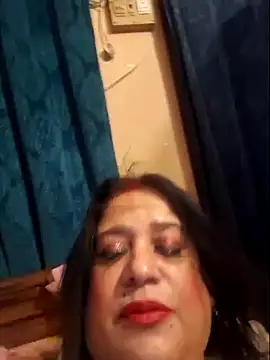 Snapshot of Hot_Queen77 chatting on February 18, 2025, 6:58 pm Hot Queen77 online show from February 18, 2025, 6:58 pm