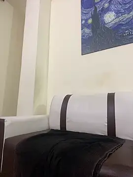 lunainsane58 online show from March 27, 2026, 8:37 am