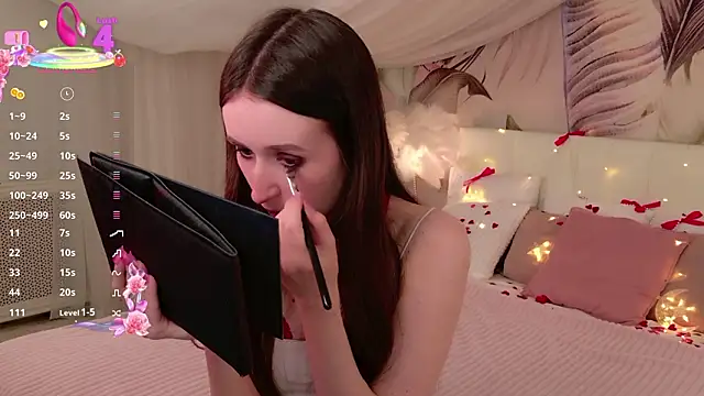 AliceLiddelle online show from February 13, 2026, 12:01 pm