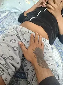 Snapshot of Raat_ki_rani_ chatting on December 5, 2024, 5:17 pm Raat ki rani online show from December 5, 2024, 5:17 pm