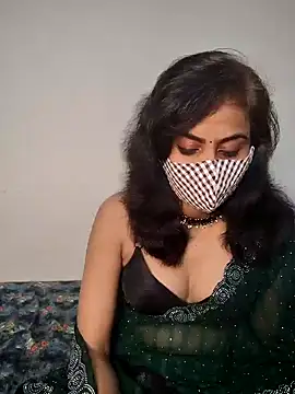 Snapshot of Raat_ki_rani_ chatting on February 2, 2025, 9:02 pm Raat ki rani online show from February 2, 2025, 9:02 pm