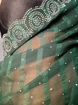 Snapshot of Raat_ki_rani_ chatting on February 9, 2025, 10:31 am Raat ki rani online show from February 9, 2025, 10:31 am