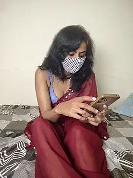 Snapshot of Raat_ki_rani_ chatting on March 1, 2025, 7:04 pm Raat ki rani online show from March 1, 2025, 7:04 pm