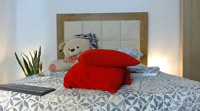 HELLEN SWEET6 online show from February 15, 2025, 11:58 pm