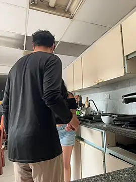 Afroditapoloo online show from April 24, 2026, 3:36 pm