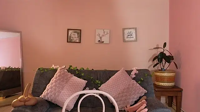 mei sweetcat online show from October 9, 2025, 12:03 pm