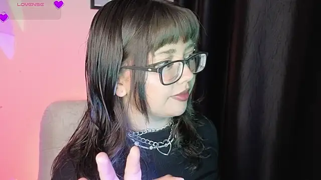 missy taylor  online show from December 20, 2025, 2:24 pm