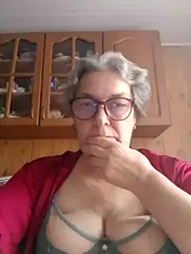 IrinaSweet54 online show from November 18, 2025, 8:52 am