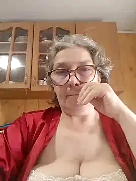 Snapshot of IrinaSweet54 chatting on June 10, 2026, 8:46 am IrinaSweet54 online show from June 10, 2026, 8:46 am