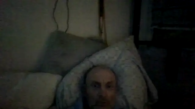 Snapshot of LayingRealism chatting on April 8, 2026, 8:36 am LayingRealism online show from April 8, 2026, 8:36 am