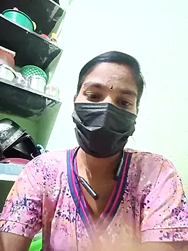 anusiya01 online show from February 4, 2025, 3:04 pm