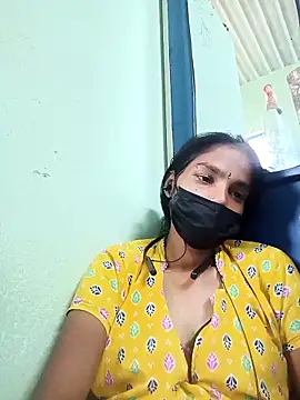 anusiya01 online show from February 24, 2025, 8:38 am