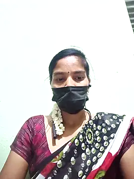 anusiya01 online show from March 19, 2025, 6:34 pm