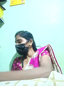 anusiya01 online show from September 11, 2025, 3:56 pm