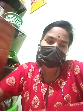 anusiya01 online show from September 15, 2025, 5:35 pm