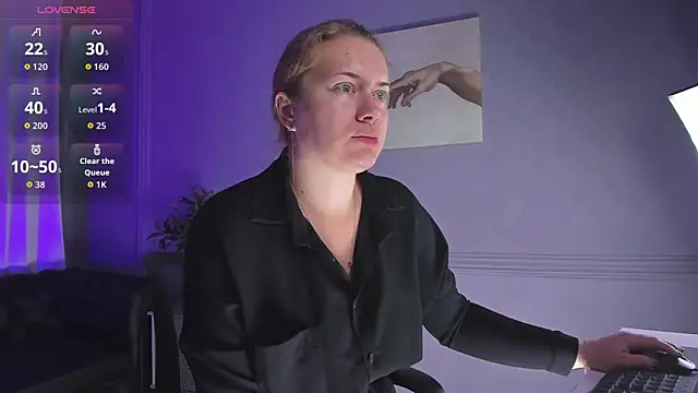 Ariell Margot  online show from October 21, 2025, 9:32 am