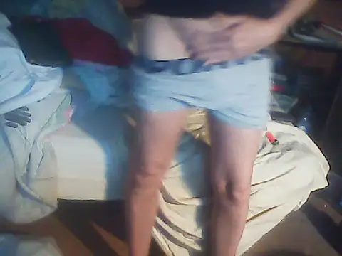 HOTMENVERYHOT online show from May 14, 2026, 4:25 pm