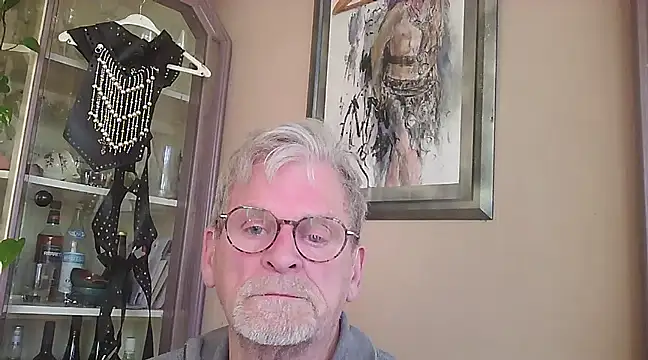 Snapshot of JanidGrunn chatting on March 18, 2025, 2:15 pm JanidGrunn online show from March 18, 2025, 2:15 pm