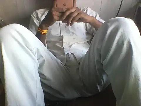 Snapshot of Desi_GfBf chatting on April 25, 2026, 8:28 am Desi GfBf online show from April 25, 2026, 8:28 am