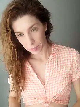 Snapshot of YourSuperModel chatting on October 9, 2025, 8:12 am YourSuperModel online show from October 9, 2025, 8:12 am