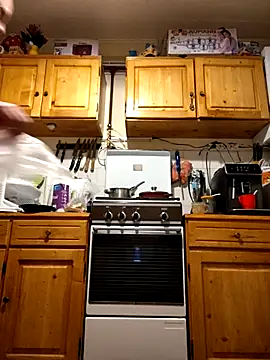 intx800 online show from February 18, 2025, 3:10 am