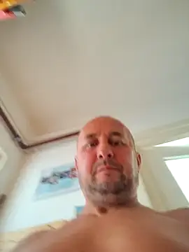 intx800 online show from September 24, 2025, 2:42 pm