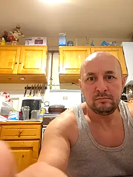 intx800 online show from December 3, 2025, 3:14 am