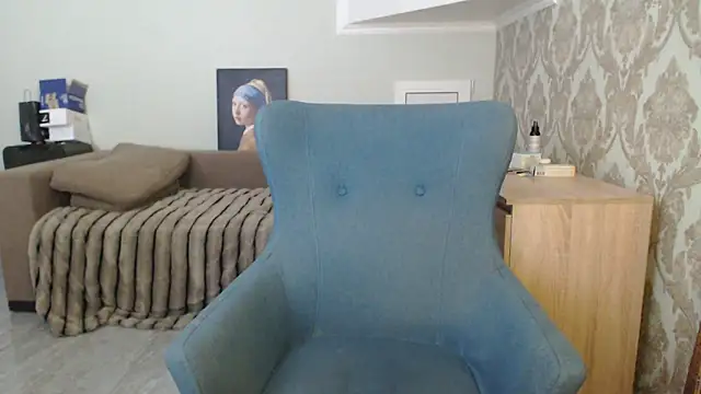 Mallinia online show from April 6, 2026, 10:49 am