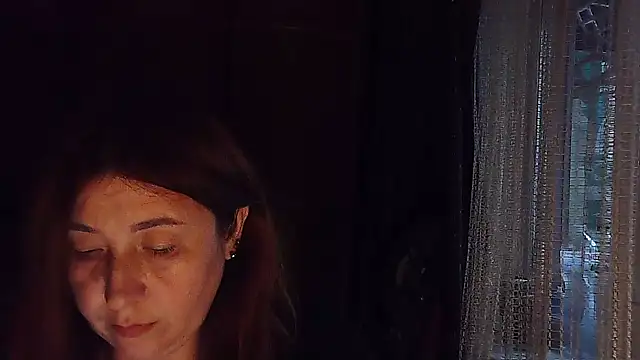 Snapshot of FiireTaliia chatting on December 2, 2024, 1:35 pm FiireTaliia online show from December 2, 2024, 1:35 pm