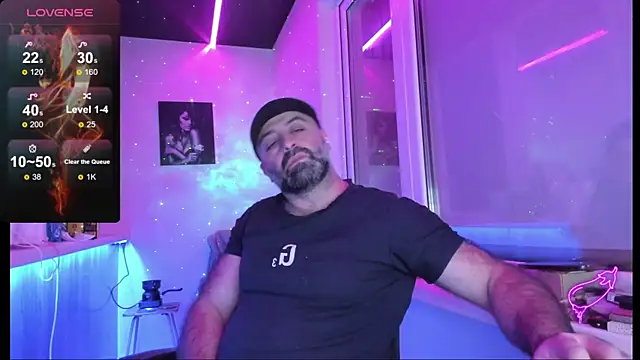 MAGABEAR077 online show from November 17, 2025, 8:25 pm