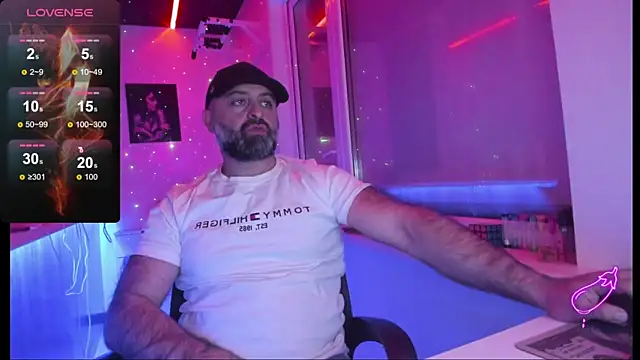 MAGABEAR077 online show from December 18, 2025, 3:07 pm