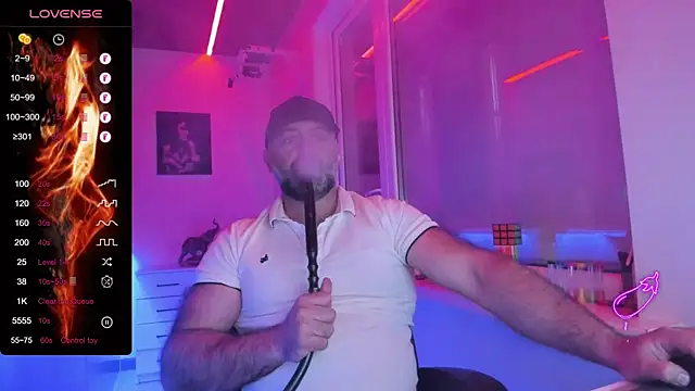 MAGABEAR077 online show from April 10, 2026, 4:28 am