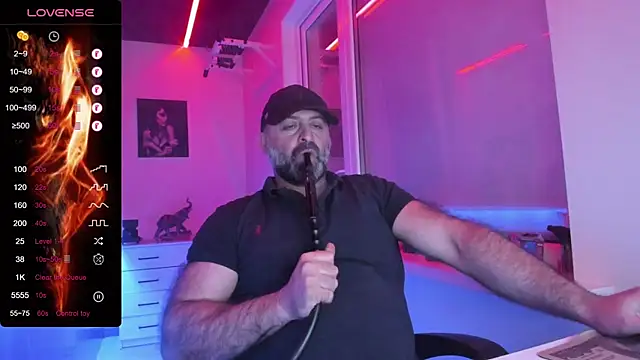 Snapshot of MAGABEAR077 chatting on June 11, 2026, 6:50 pm MAGABEAR077 online show from June 11, 2026, 6:50 pm