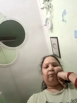 Kavya kapoor online show from November 21, 2025, 7:40 am