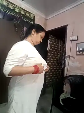 Kavya kapoor online show from November 28, 2025, 5:43 am