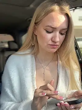 Devill Angel  online show from October 18, 2025, 10:16 am