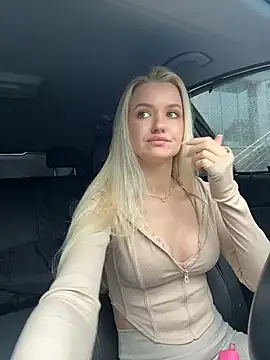 Snapshot of Devill_Angel_ chatting on June 17, 2026, 11:01 am Devill Angel online show from June 17, 2026, 11:01 am