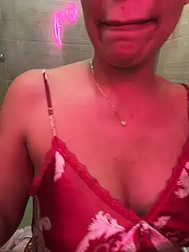 EmilyLeah  online show from November 26, 2025, 5:58 pm