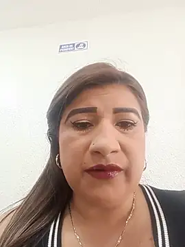 Snapshot of Hannahcandyy chatting on June 9, 2026, 4:51 pm Hannahcandyy online show from June 9, 2026, 4:51 pm