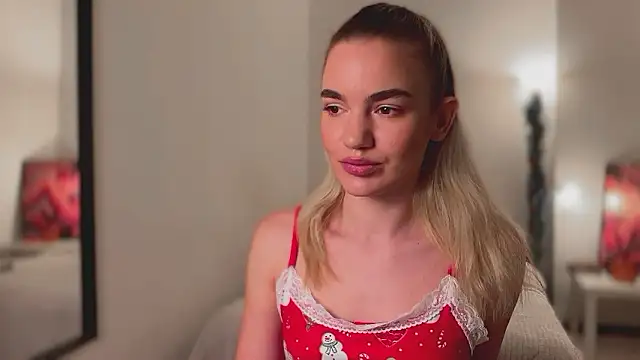 Heidi11 online show from December 1, 2024, 7:36 pm