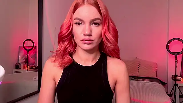 Heidi11 online show from January 29, 2025, 2:32 pm