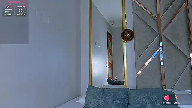 Lola King online show from February 7, 2025, 5:41 am